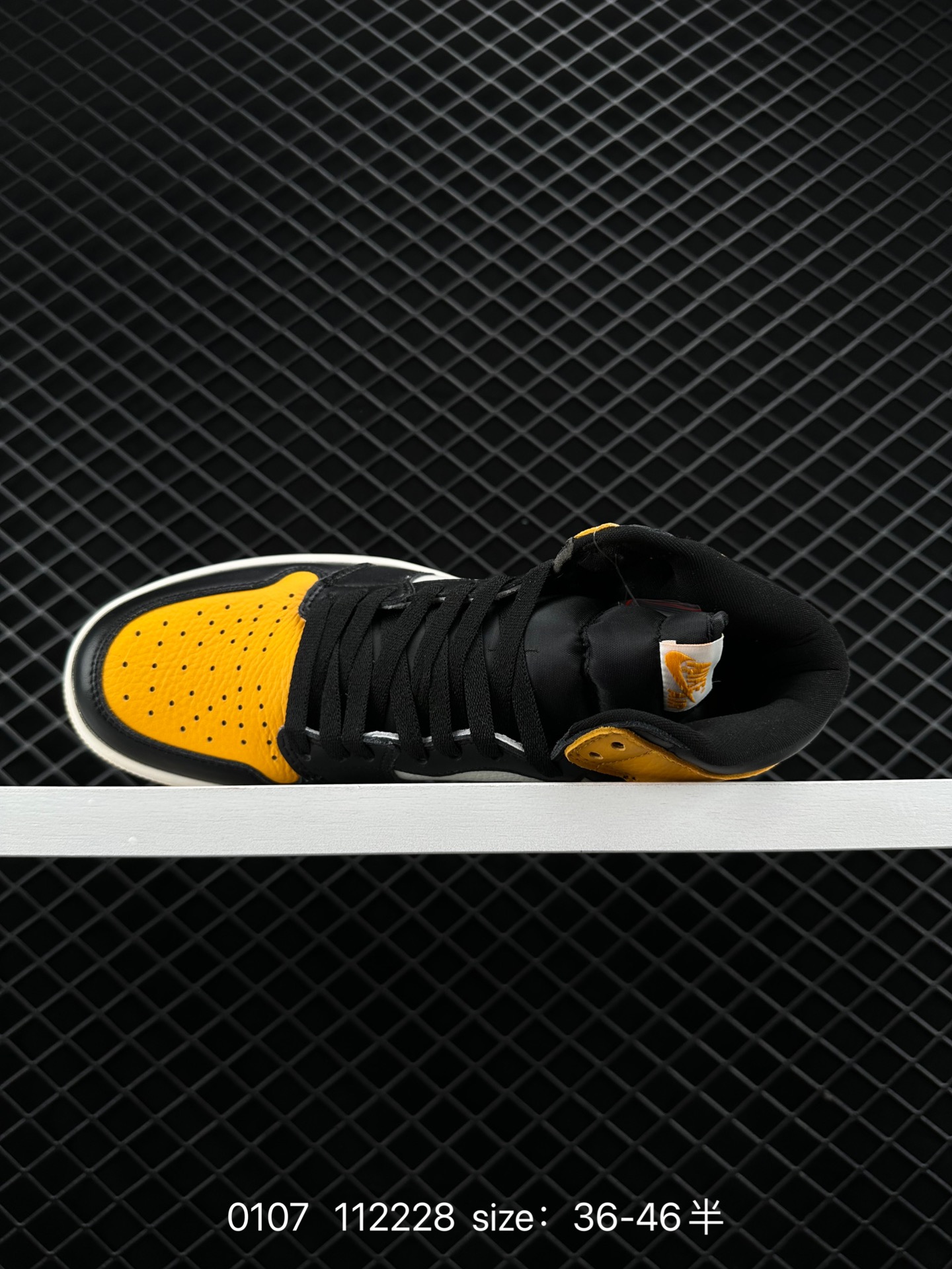 Nike Air Jordan 1 Retro High OG”Black/White“